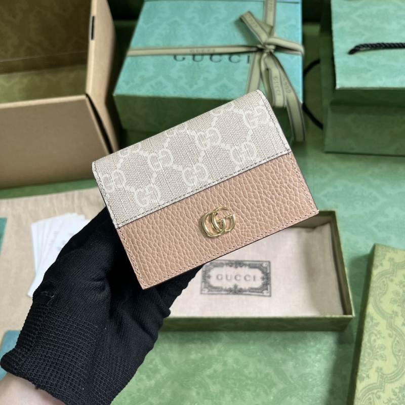 G*u*i wallets & purse